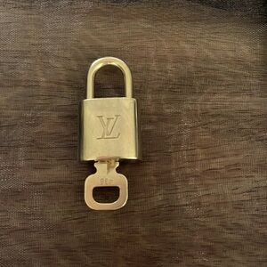 LV lock and key #436
